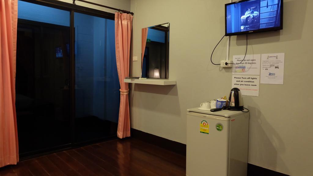 Marina Hut Guest House Ко-Ланта Екстер'єр фото
