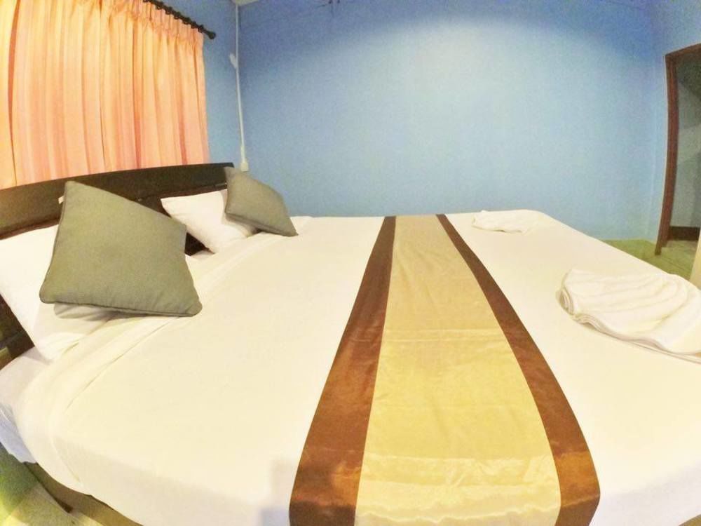 Marina Hut Guest House Ко-Ланта Екстер'єр фото