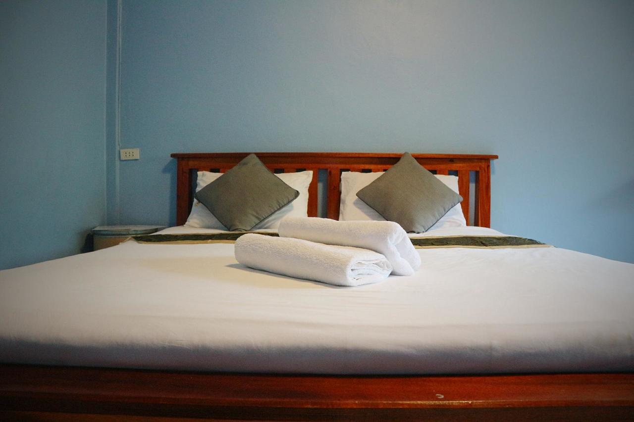 Marina Hut Guest House Ко-Ланта Екстер'єр фото