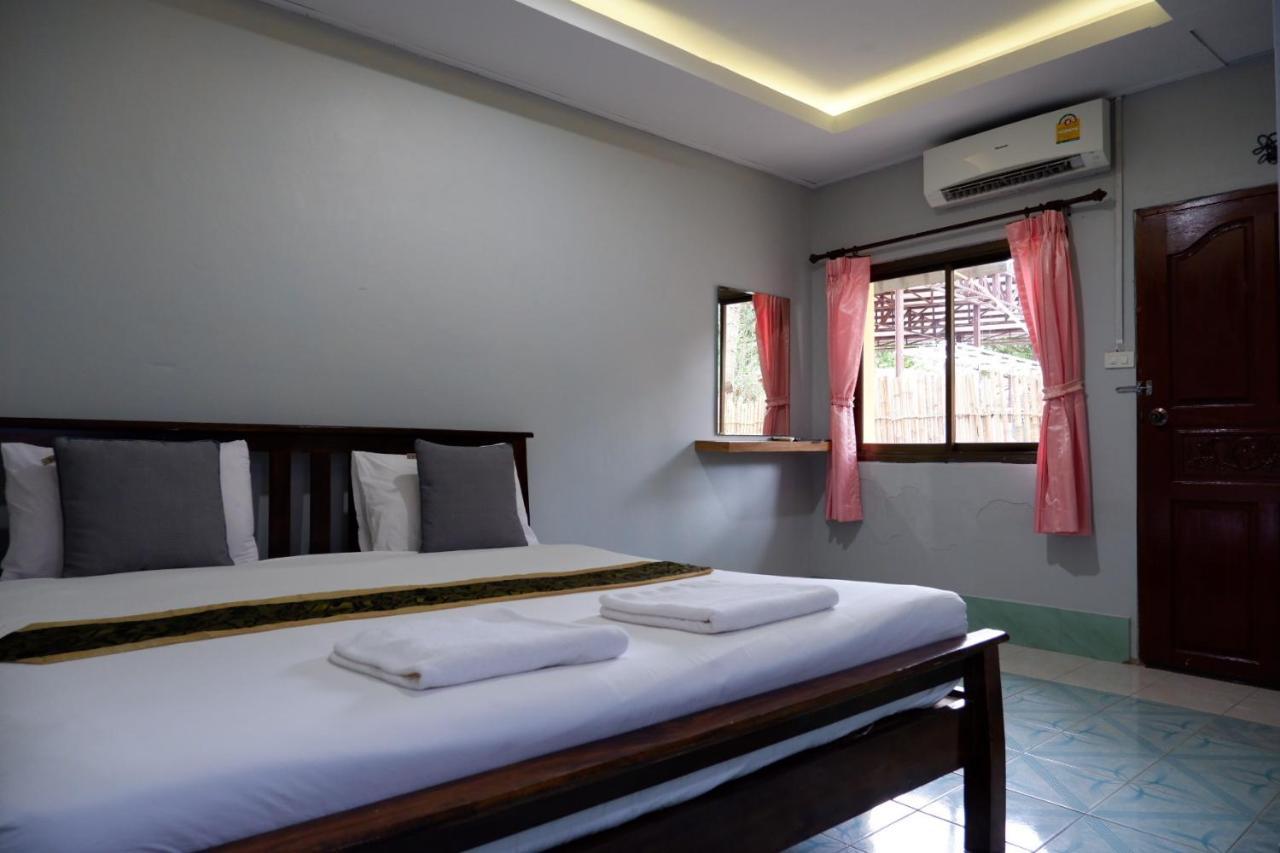 Marina Hut Guest House Ко-Ланта Екстер'єр фото