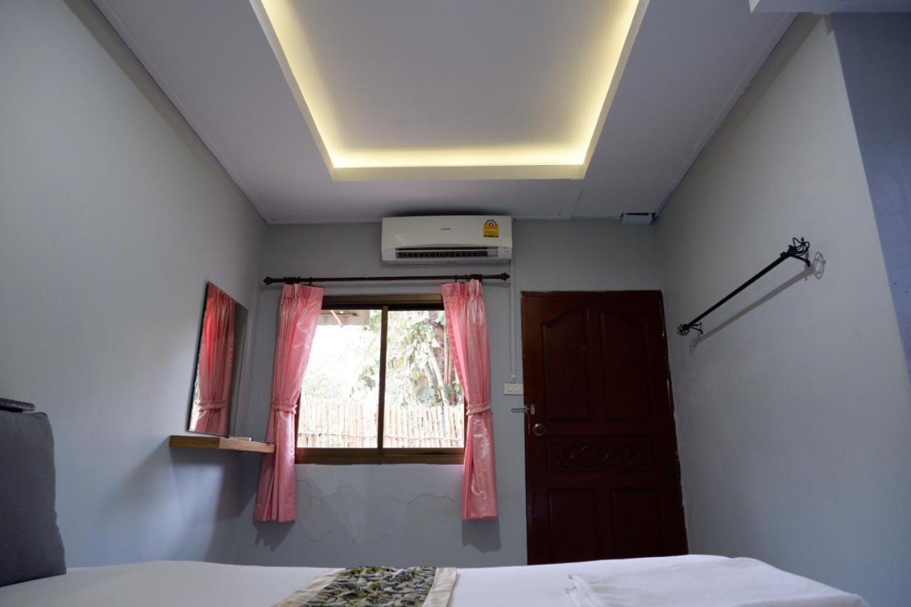 Marina Hut Guest House Ко-Ланта Екстер'єр фото