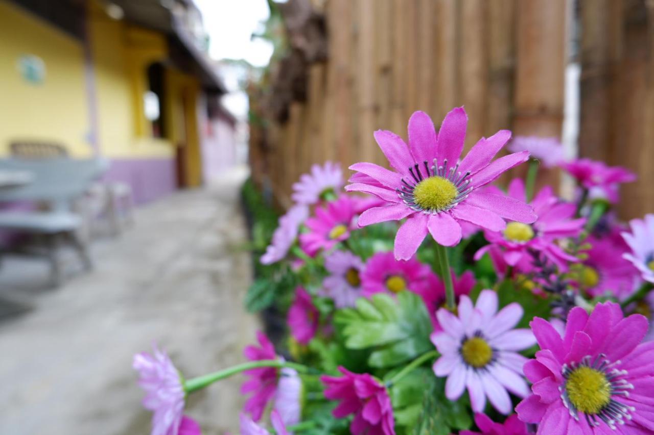 Marina Hut Guest House Ко-Ланта Екстер'єр фото